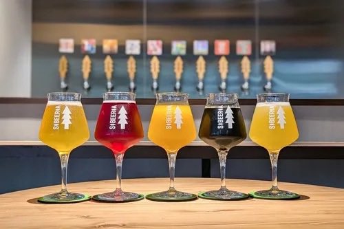 SIBEERIA_Tokyo's tweet photo. 8/31(月) 18〜23時営業🍺

都営三田線高島平駅より徒歩1分！

SIBEERIA Tap Room in Tokyo
03-6281-0882
東京都板橋区高島平8-5-11 クリスタルガーデンソレイユ 1F
https://t.co/UocdSAAkxK…

#SIBEERIA
#クラフトビール
#いたぺい
#高島平
#チェコビール https://t.co/T7HVWZNOdo