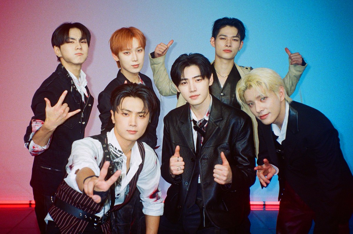 M2MPD's tweet photo. 필름카메라로 기록한 8월의 추억📸 9월에도 쭈욱 엠투와 함께해요🥇🥳❣ #8월의엠투 #M2film #릴레이댄스 #ENHYPEN #엔하이픈 @ENHYPEN https://t.co/MqP4MyCgJf