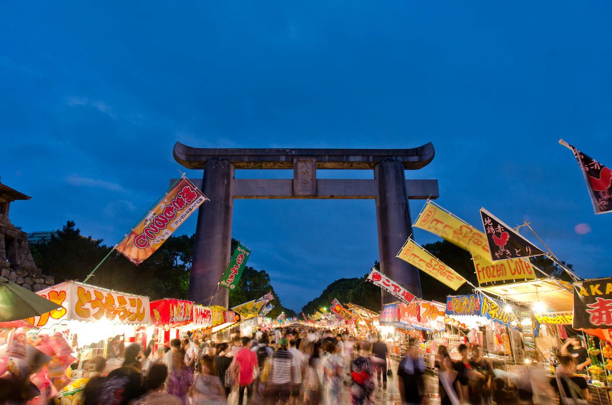 ssp_os_6000's tweet photo. 福岡県最大のお祭り
「放生会」
9月12日〜9月18日まで開催🏮

ずらりと並ぶ露店に、にぎやかな人の声。
浴衣姿で歩く人たちや、お祭りならではの美味しいものに囲まれて、夏の夜を満喫✨

仕事を頑張ったあとは
放生会へ🎐😁

#放生会
#夏祭り
#福岡 https://t.co/aAW7yU2h7j