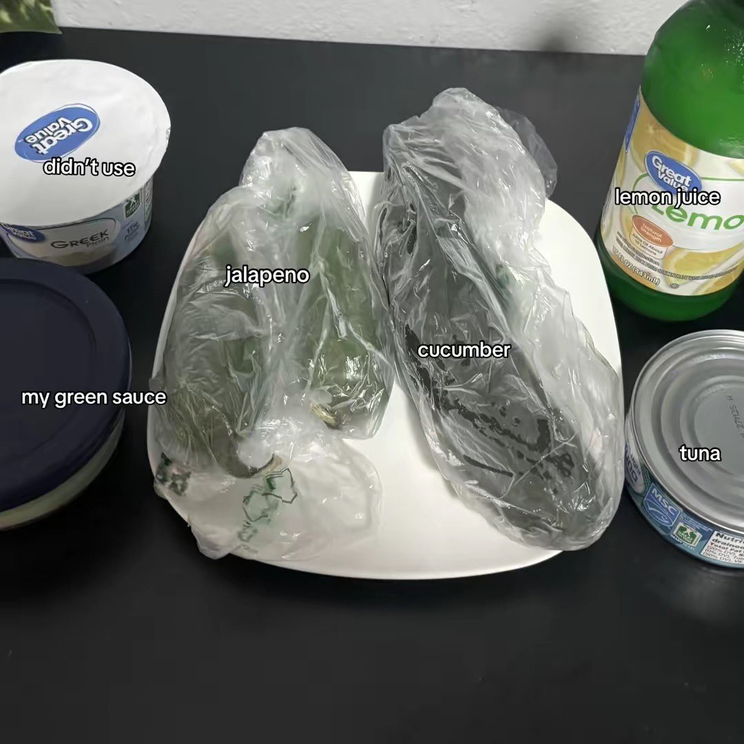 notindecay's tweet photo. 1) tuna salad - 117.5 kcals https://t.co/kIyl6LGPLs