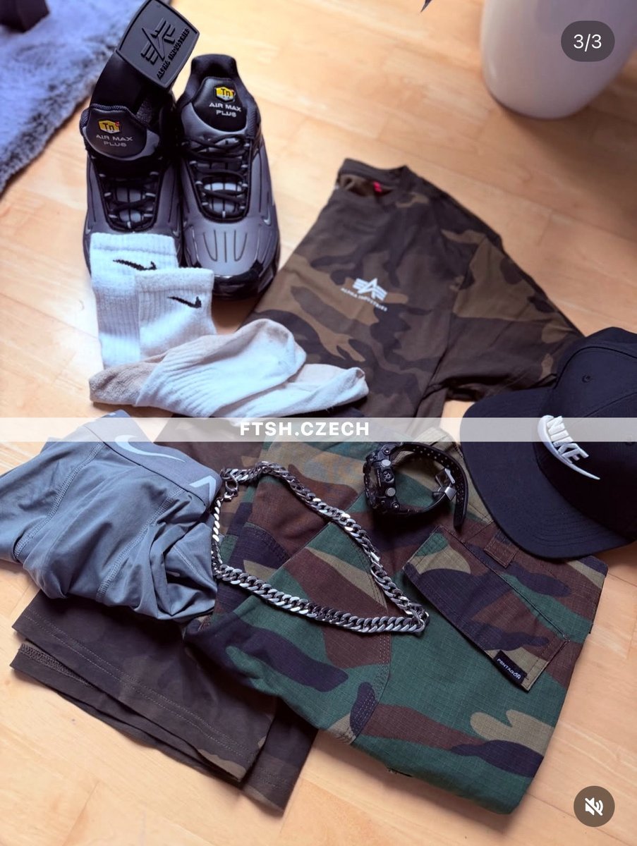 ftshczech's tweet photo. Whats your favourite?
1️⃣ SKINHEAD: serve his Boots&amp;Braces 
2️⃣ SOLDIER: sniff his sweaty jocks and combat boots
3️⃣ ALPHA PROLL BOY: enjoy his smelly socks and TNs

Let me know.
More https://t.co/yWdRye8Mlu https://t.co/05e5nLyxnN