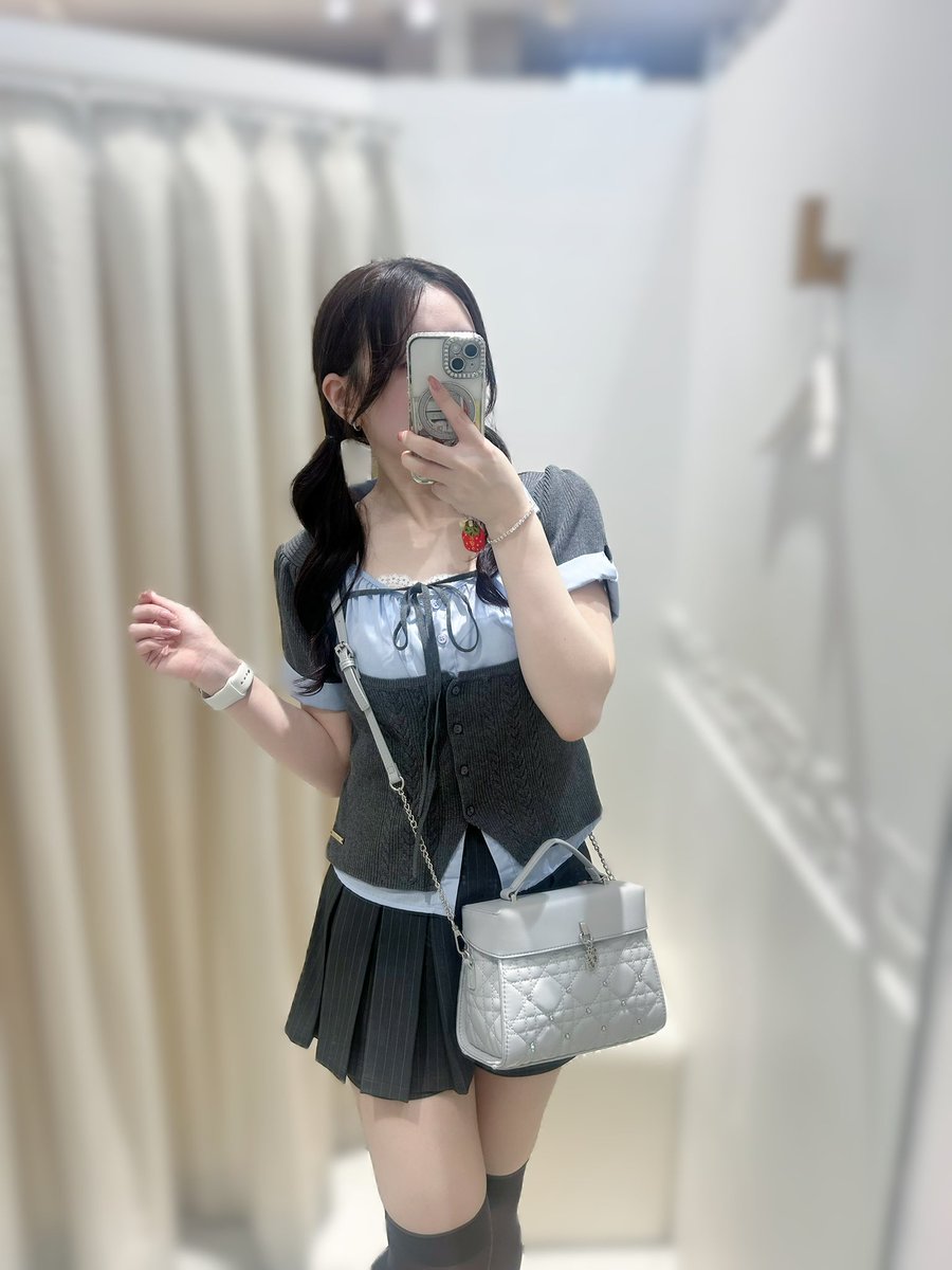 tabe_tann's tweet photo. 𝒔𝒂𝒙𝒆 𝒃𝒍𝒖𝒆好きによる初秋コーデ🐈‍⬛🩵 PR https://t.co/lfzVScIipv