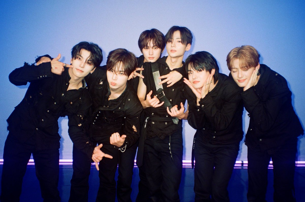 M2MPD's tweet photo. 필름카메라로 기록한 8월의 추억📸 9월에도 쭈욱 엠투와 함께해요❣ #8월의엠투 #M2film #릴레이댄스 #ALPHADRIVEONE #알파드라이브원 @ALD1_official https://t.co/CueMkhBosc