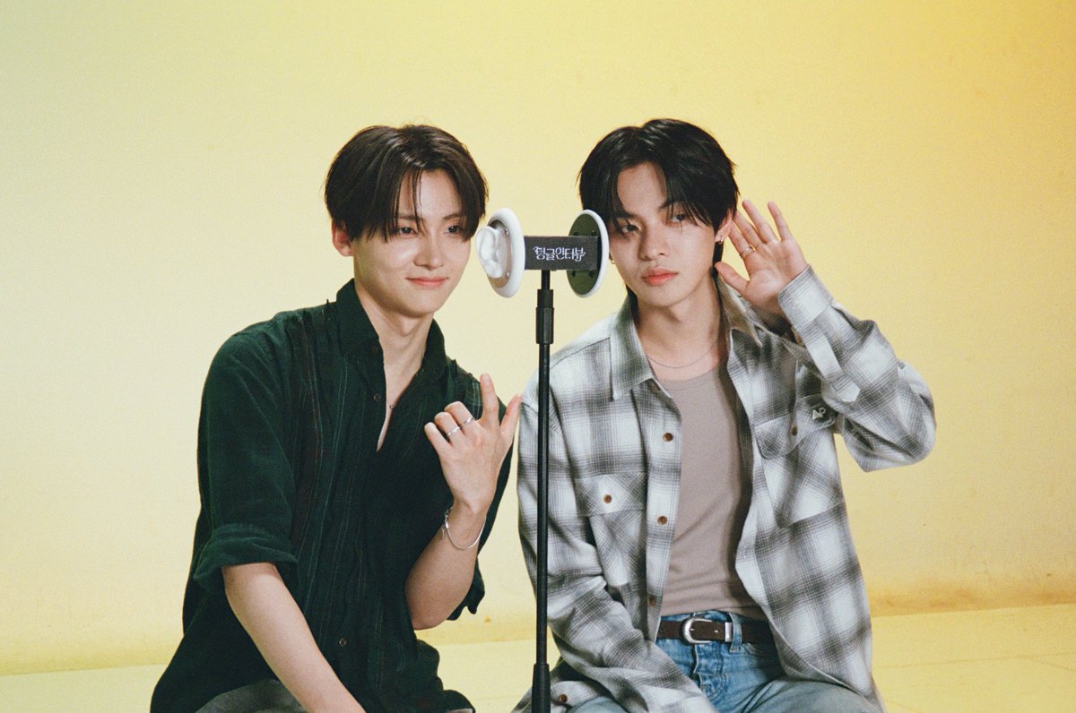 M2MPD's tweet photo. 필름카메라로 기록한 8월의 추억📸 9월에도 쭈욱 엠투와 함께해요❣ #8월의엠투 #M2film #팅글인터뷰 #ALPHADRIVEONE #알파드라이브원 @ALD1_official https://t.co/q6jyn3YQDs