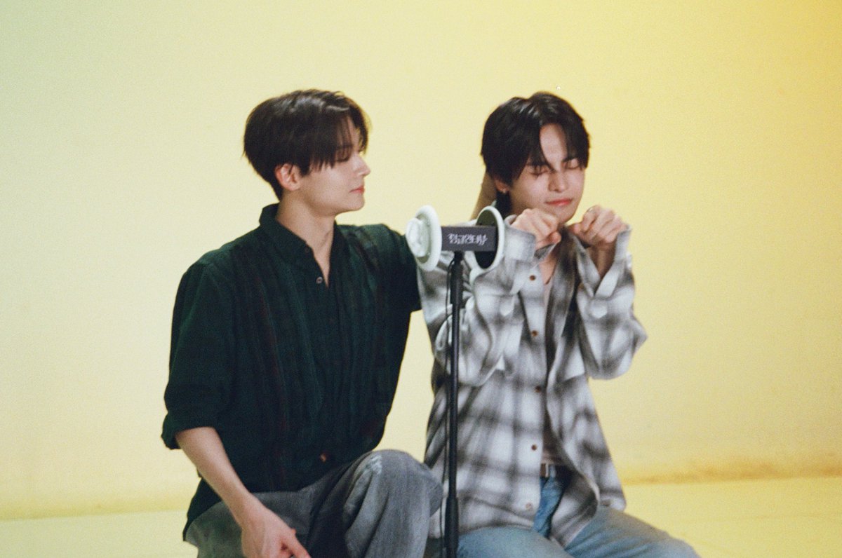 M2MPD's tweet photo. 필름카메라로 기록한 8월의 추억📸 9월에도 쭈욱 엠투와 함께해요❣ #8월의엠투 #M2film #팅글인터뷰 #ALPHADRIVEONE #알파드라이브원 @ALD1_official https://t.co/wWlP9yONoR