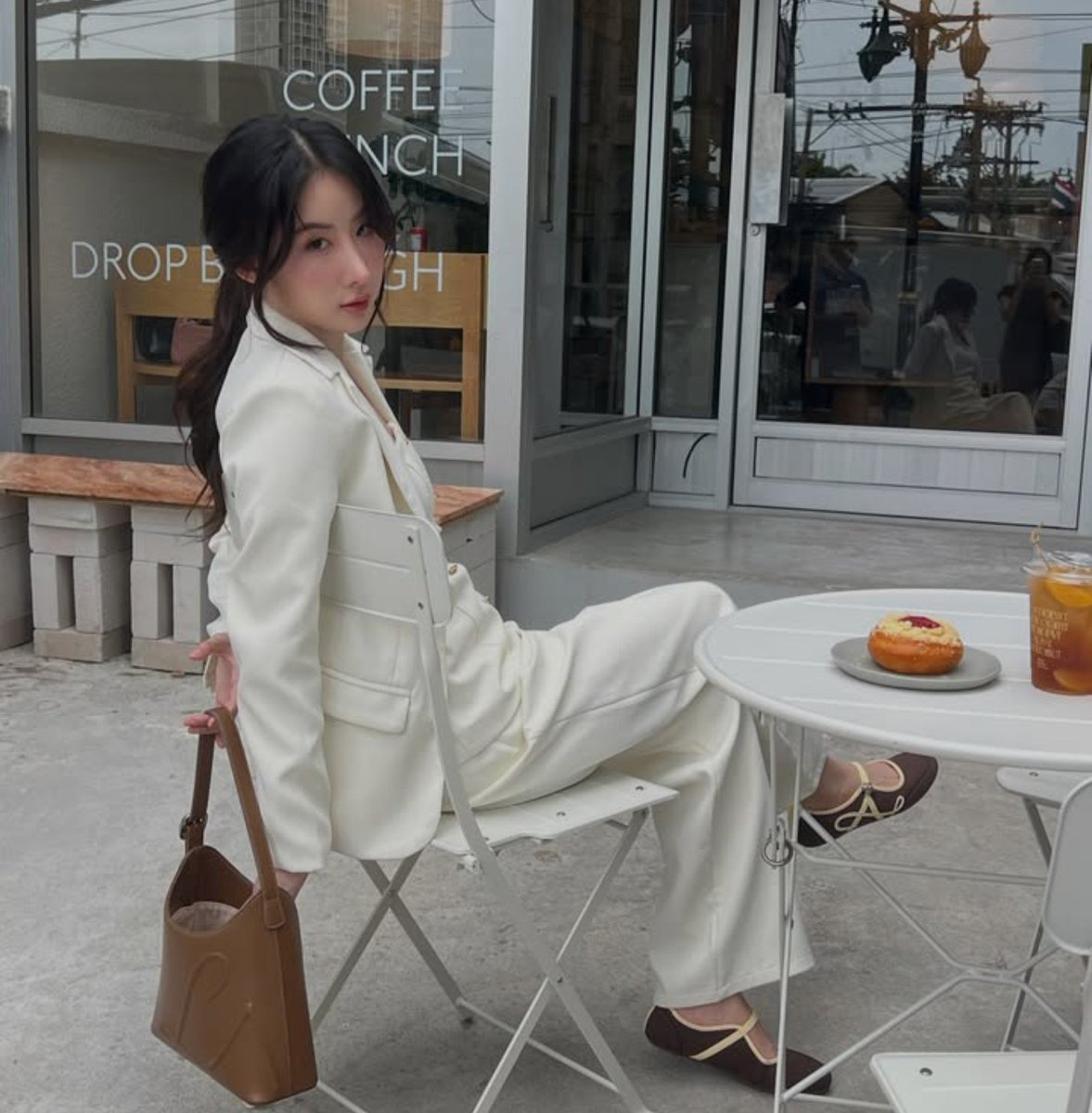 GraceaFaith009's tweet photo. Yoko IG post 👜

https://t.co/tya8JICLz7

#YokoApasra https://t.co/lOVojFODur