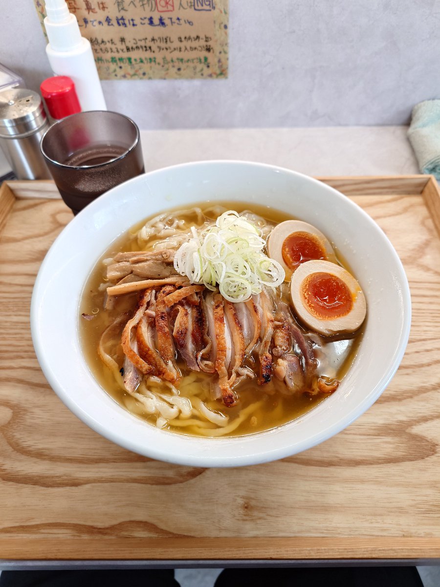 RamenHunter_Tom's tweet photo. 2026年8月31日
宮城県仙台市宮城野区　ほのぼんヌードルズ
【限定麺】冷たいぼんちゃんラーメン(手揉み太麺) + 味玉TP

鶏の旨味がいつまでも続く…
親鶏チャーシューの食感、肉汁がたまらない🤤
モチモチでコシのある手揉み太麺も良き😋
ほのぼんの夏🏝️ごちそうさまでした！ https://t.co/apNA0FGPrA
