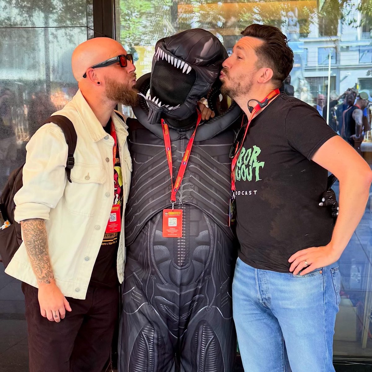 ben_errington's tweet photo. I enjoyed / endured 30 minutes of #AlienIsolation2 gameplay before kissing and making up with the Xenomorph yesterday at @FrightFest! #TubiFrightFest
@SEGA @CAGames @AlienIsolation https://t.co/JotKbRT0Lu