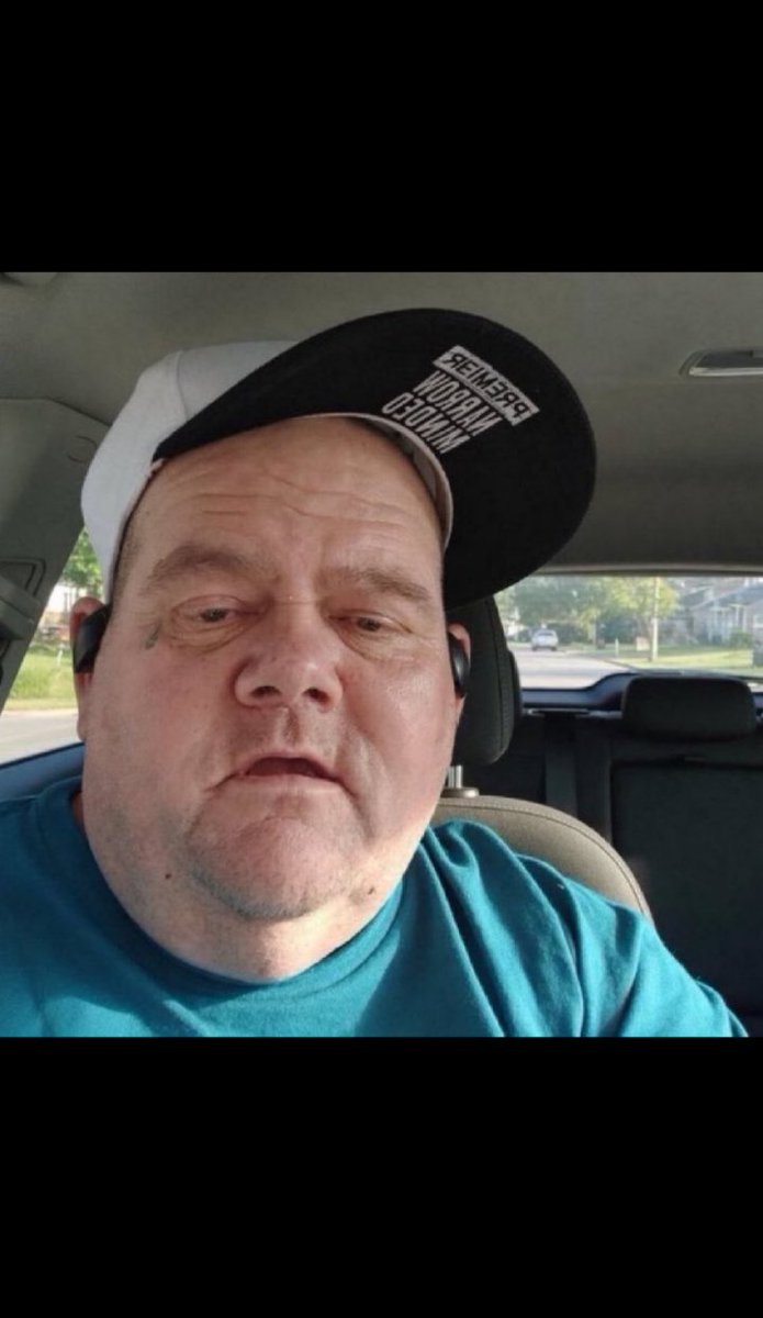 Billdick6b's tweet photo. On my way to the store https://t.co/9Iuv09El1j