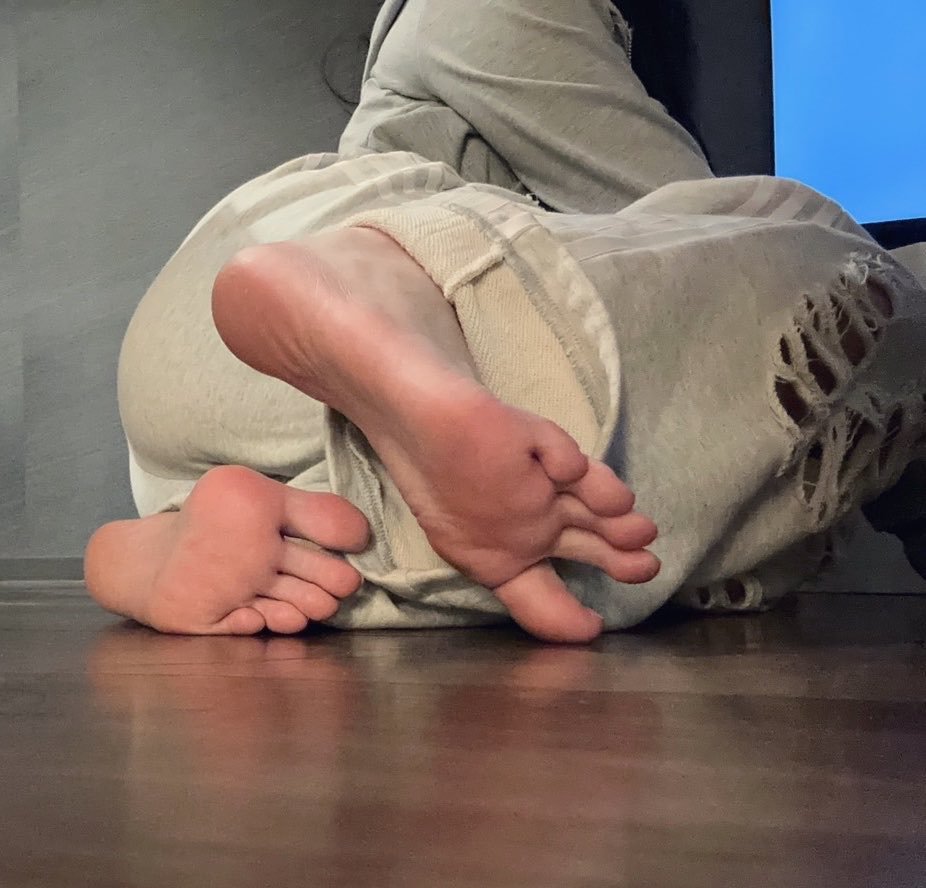 DontByBat's tweet photo. 为什么后��这个姿势会让男的容易射、、是因为特别好发力进的也深吗…？ https://t.co/yQWxjXJNTl