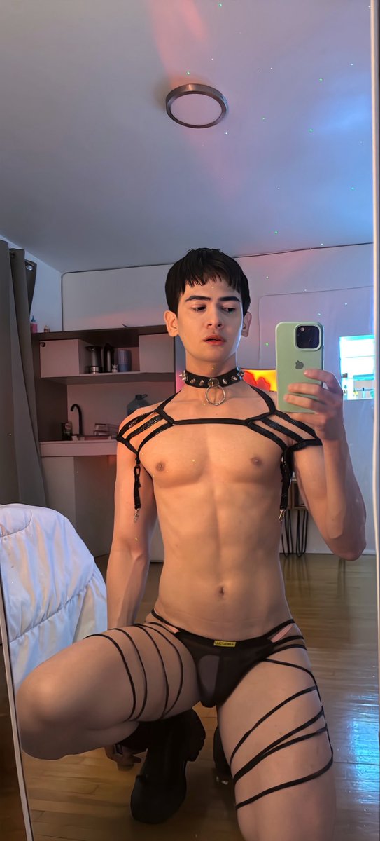 Dylanmilk21's tweet photo. Cumpliendo fantasías  🖤 https://t.co/FI1mbMiuBM