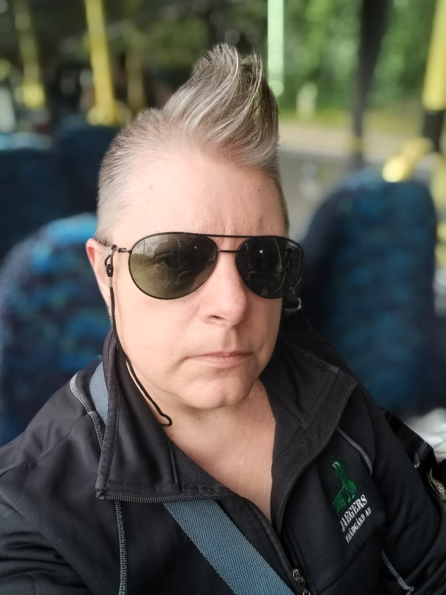 monieszabo_'s tweet photo. On my way to Rahab for my bad knee.
Well it was about time I took up training again, it's "only" been like five years 😅
#rehab #badknee #abouttime #author #bookx https://t.co/fTg4xTXFeo