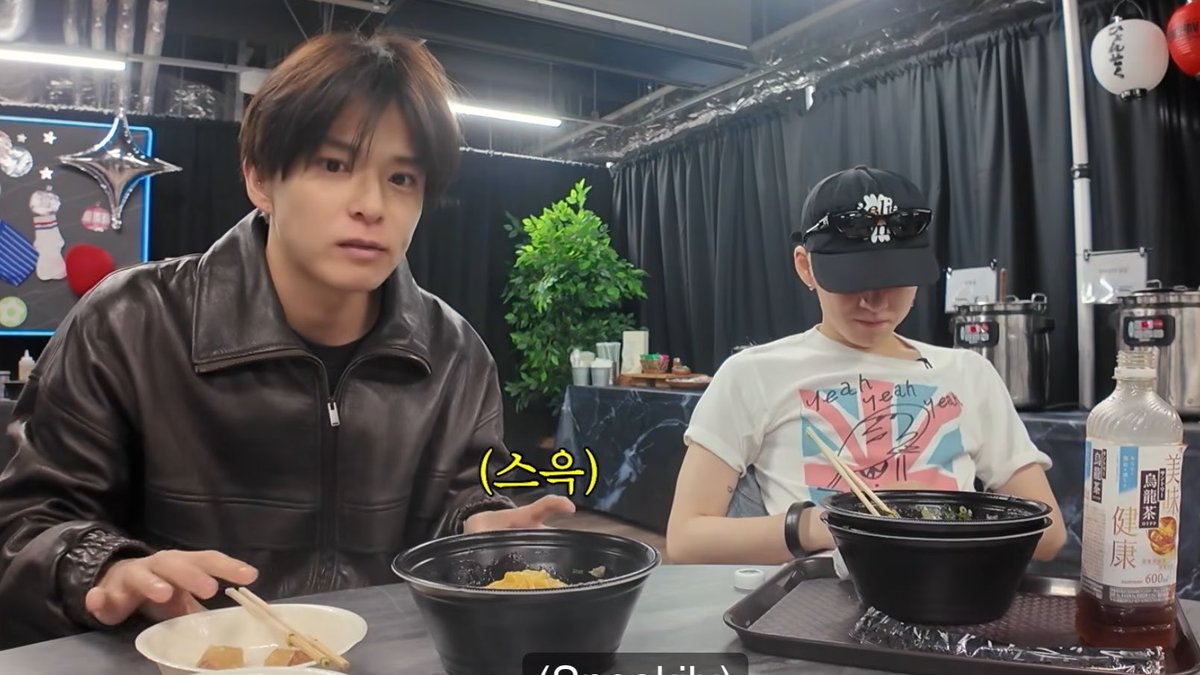 ilyoshi's tweet photo. @ yosahi ajak gua please?? jujur ngiler bgt liatnya #laper https://t.co/clLNbxMUUO