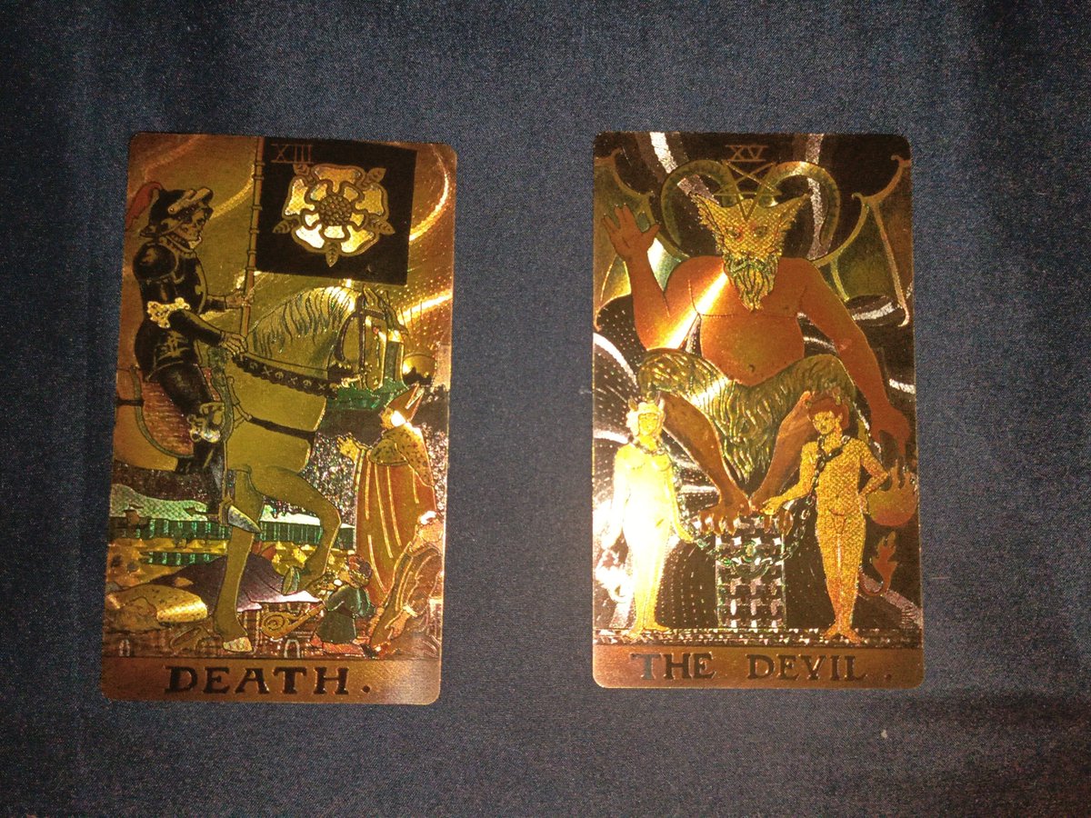 bbunn0y's tweet photo. abis nanya deck ku yang ini masih mau bantu aku reading apa engga and these two straight up FLEWWWW from the deck... like okay... abis ini cleansing maaf 😭😔 https://t.co/da5pzOvUmV