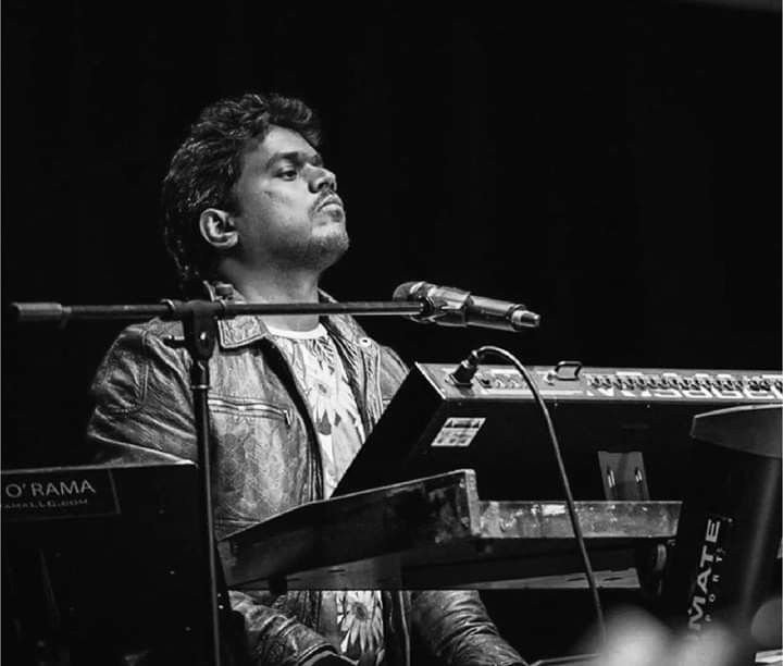KishoreKanth21's tweet photo. Hey girl, will you be my "paiyaa album"? https://t.co/5m4njk9zWj