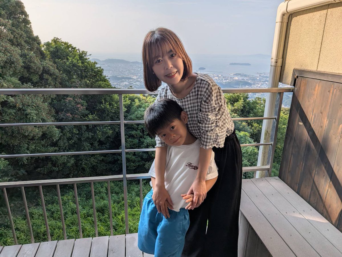 mkjfam's tweet photo. 今日で幼稚園最後の夏休みが終わり🥲
悲しい😢
毎日色んな所に連れて行って遊んでママも楽しかったょ💝
明日から幼稚園の送迎暑い中徒歩で頑張らなきゃ！！
さかなクンに会えたのは嬉しかった🐟️ https://t.co/fn91mXWoDa