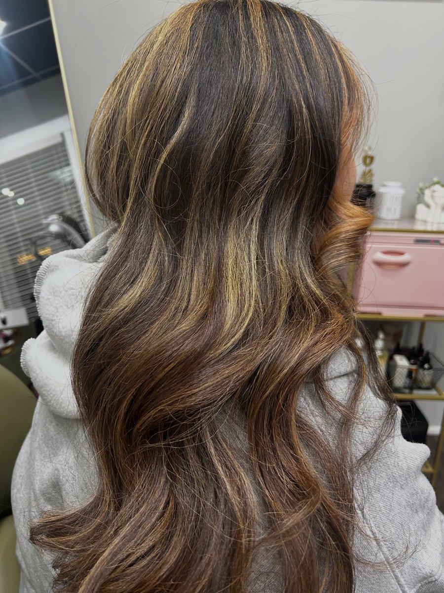KttiittaHp's tweet photo. Birthday hair for the birthday girl. DM or text to book: 931. 444. 6338 https://t.co/aq142gbIi5