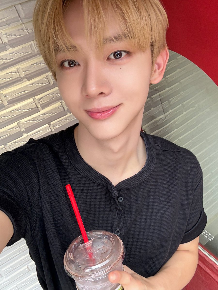 eonbbl's tweet photo. 260831 • 17.30 KST 📩🐿️

📸
📸
📸
📸
💬 ta-da https://t.co/D2MMzA3xAZ
