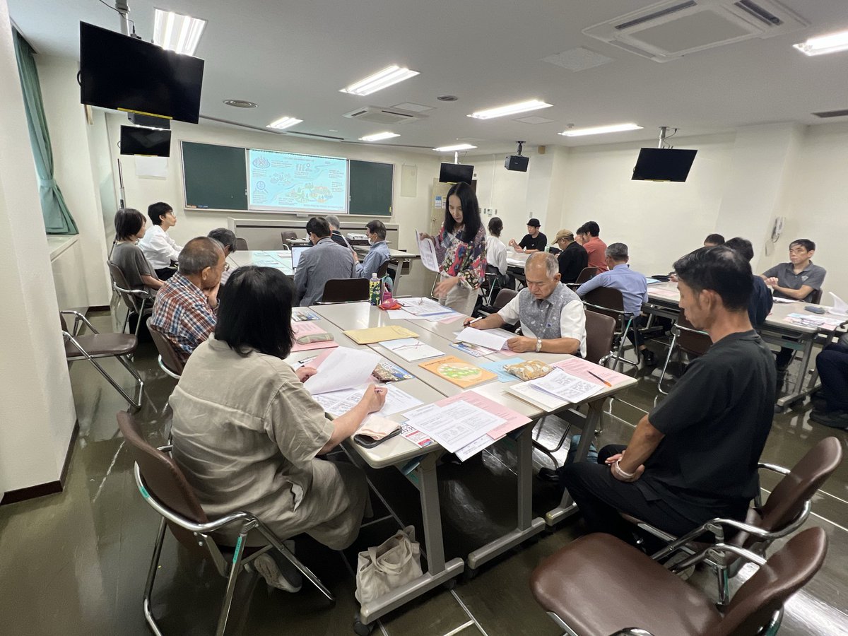 6wpfQ's tweet photo. 「市民マニフェストづくりワークショップ」も最終回となりました。
どのチームも、先月より内容が整理され、テーマも深まっていった感じです。
9月27日の発表会に向け、ともに頑張ってまいりましょう！

#みと元気プロジェクト
#市民マニフェスト
#水戸市議会議員

https://t.co/z3xwXzsoiE https://t.co/EdtHghwXLd
