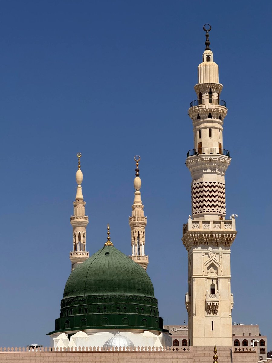 alshhad92's tweet photo. لَا حَبِيبَ إِلَّا هُو وَأَهلهُ.💙 https://t.co/cJbzSgjFDO