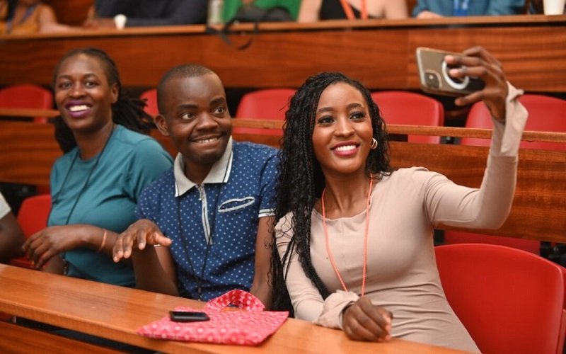 OpportunityDesk's tweet photo. African Investigative Journalism Conference (AIJC) Fellowship 2026 for French Speaking Journalists

French-speaking investigative journalists from African countries can now apply for a scholarship to participate in the 2026 African Conference on Investigative Journalism, which will be held in Nairobi from 10 to 12 November.

Details: https://t.co/HGCU5m4mJh | Deadline: Sept 4