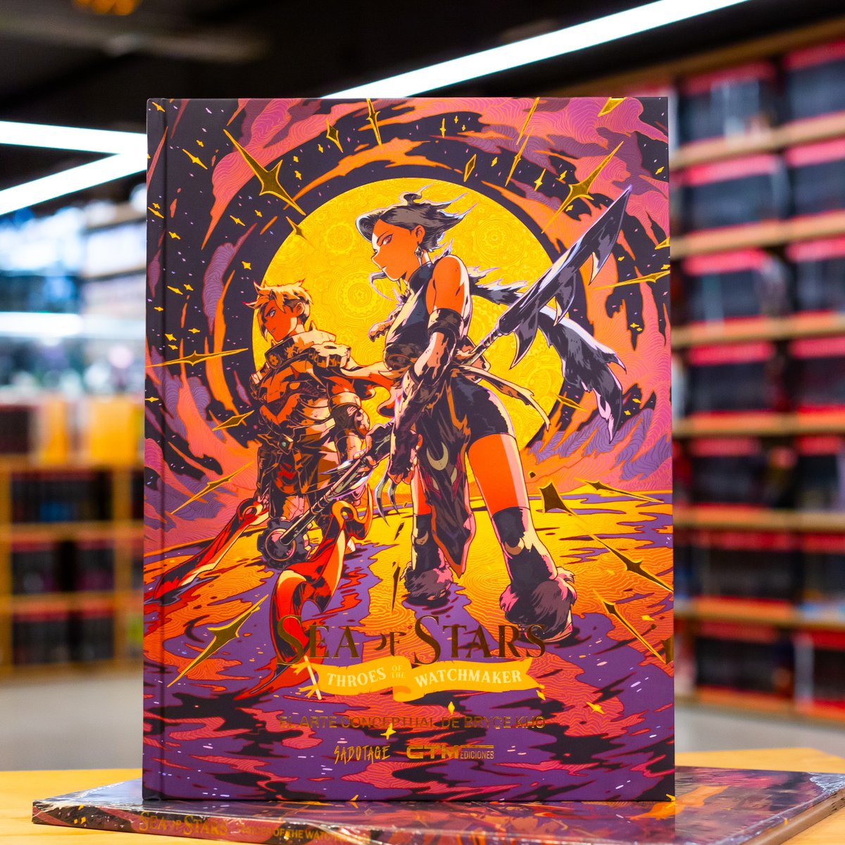 val_edgell's tweet photo. NOVEDADES

Gamers, ya nos ha llegado EL ARTE DE SEA OF STARS. Un libro que destaca el trabajo conceptual de BRYCE KHO que inspiró al videojuego original. Para vosotros, jugadores. https://t.co/kBiN2QUHDa