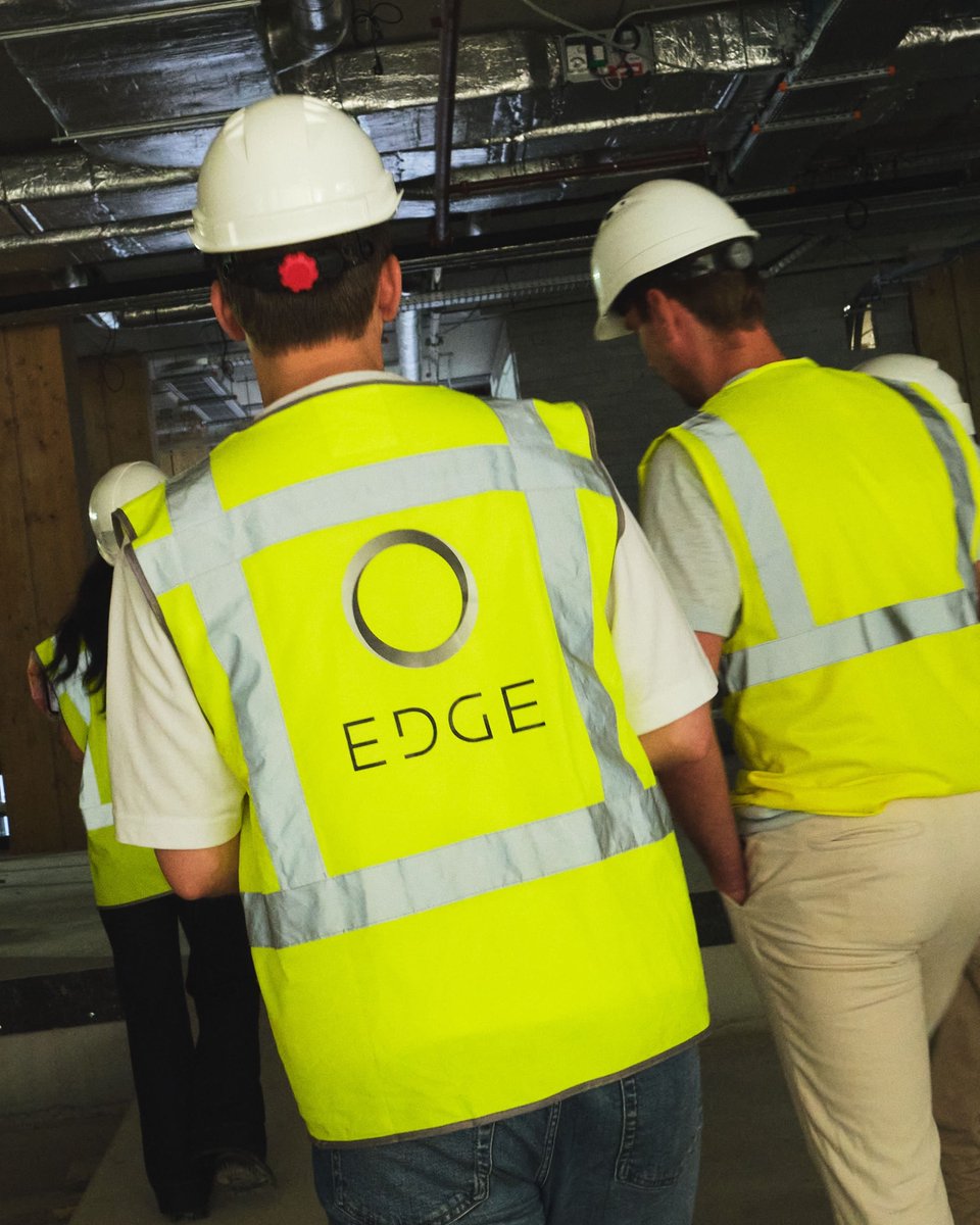 Edge_Workspaces's tweet photo. EDGE Coolsingel in #Rotterdam is only a couple of months away.
You could have your private office signed, sealed, delivered by December.
All you need to do is contact us, and Tieny will show you the availability.

#WherewellbeingWorks #Coworking https://t.co/dYpgcHcp6J