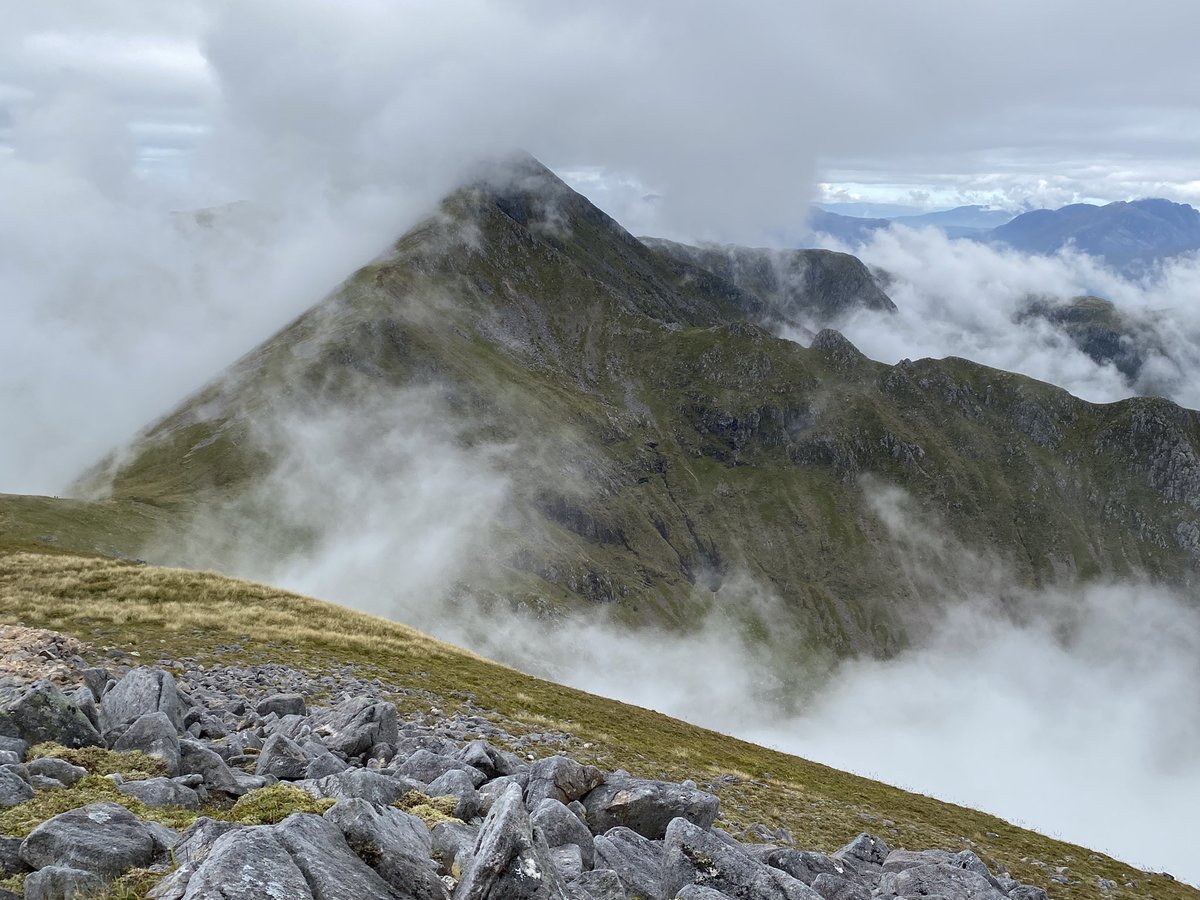 StrachanHazel's tweet photo. Walking between layers of cloud on an ascent of Sgorr Dhearg and Dhonuill on Saturday morning. This was ethereal watching clouds roll over ridges and swamp glens and was so unexpected. Two clear summits to view the world from!
#Munros #Glencoe #Ballachulish #Scotland https://t.co/iEsPA9y9Jk