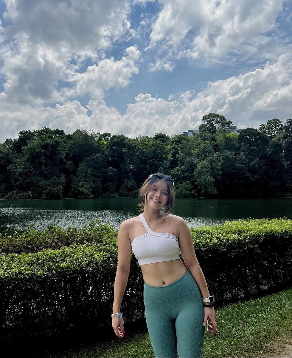 absoluteirls's tweet photo. big girlssss https://t.co/yqv4H2RnSr
