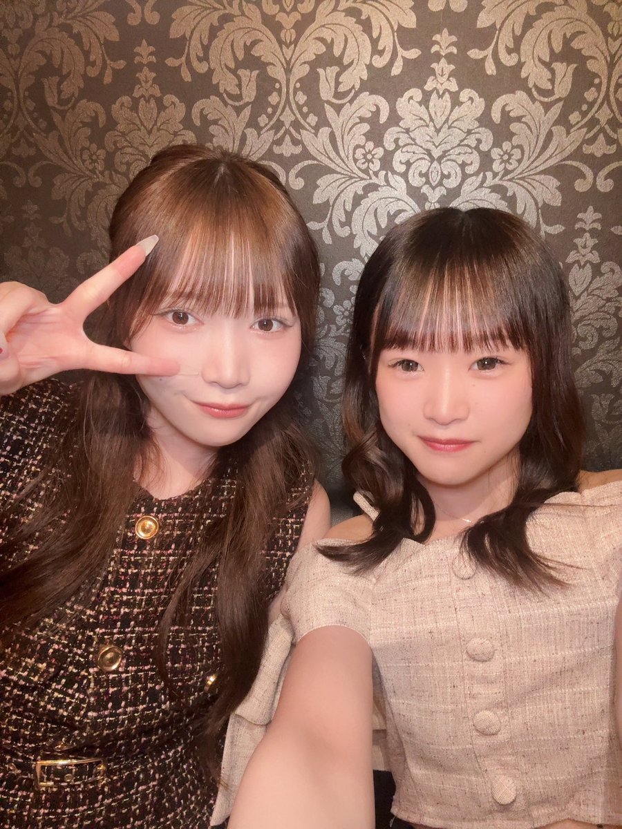 bar_partyparty's tweet photo. 🎉8/31本日の出勤メンバー

❣️美月@p_mzkCham 
❣️ひびき@illmi_ 
❣️たろう@tarotaro_0_ 
❣️かの@k4_n005 
❣️てぃら
❣️みなみ https://t.co/uosaM3wBO6