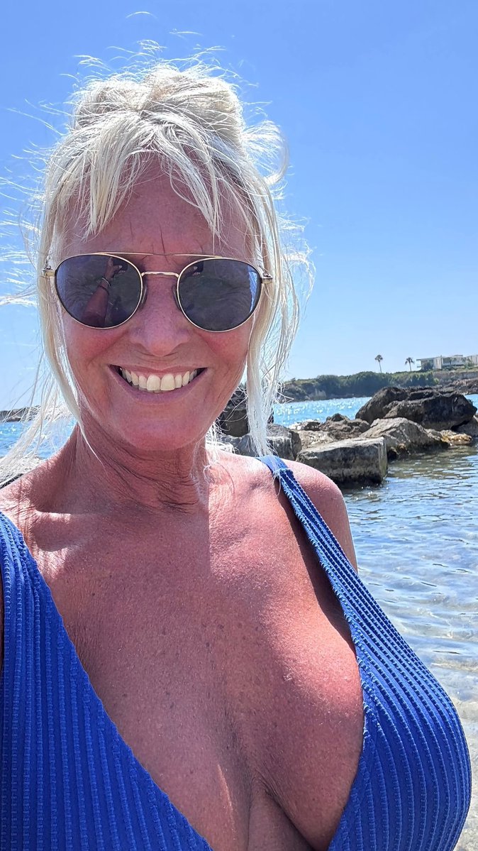 littlenedfland2's tweet photo. The final installment of my #FaceBookGILF collection - just look at those tits!!!!! https://t.co/qV5vZxefHc