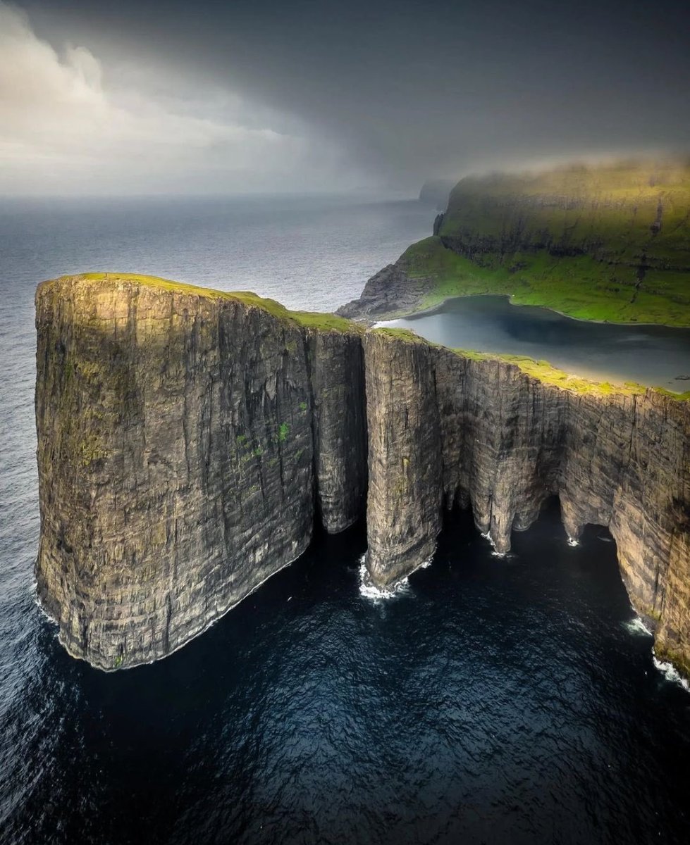 ScandinavianAE's tweet photo. Faroe Islands 🇫🇴 https://t.co/ze8Qfw1tDB