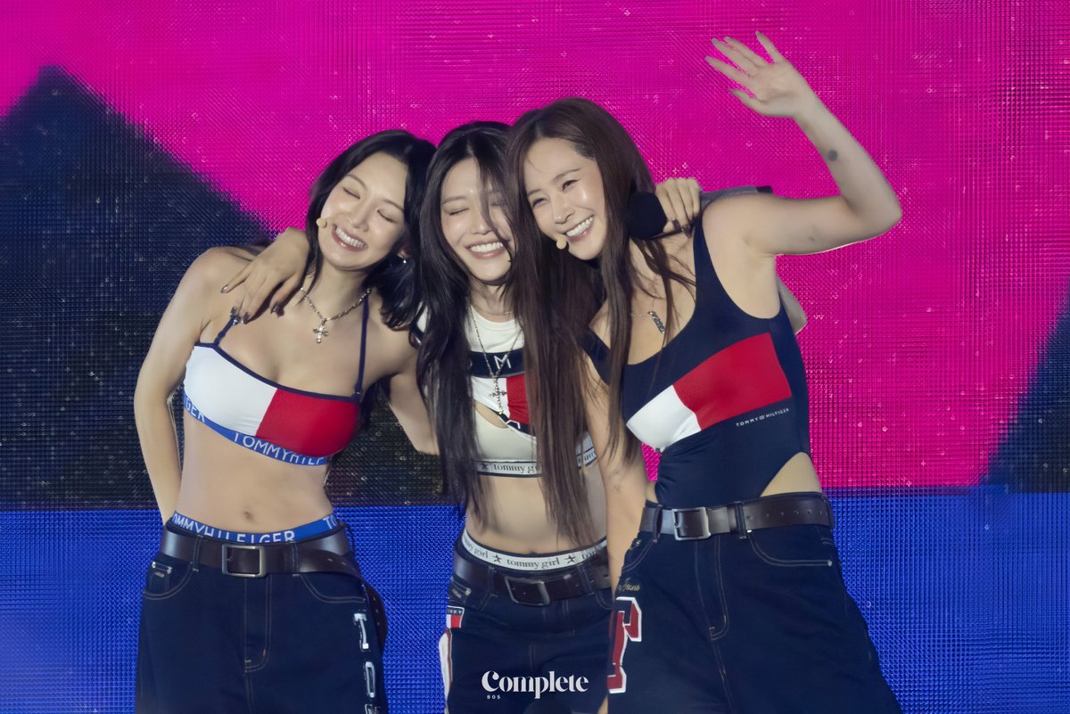 Complete805's tweet photo. 260822 카스쿨 
-
D-Day🔥🔥
2026.08.31 6PM (KST) 
소녀시대-효리수 〖Skibidi 〗

 -

#GirlsGeneration_HRS 
#소녀시대_효리수 #Skibidi #GirlsGeneration_HRSSkibidi
#GirlsGeneration #소녀시대
#수영  #SOOYOUNG
#효연 #HYOYEON 
#유리 #YURI https://t.co/CFucEn2LWa