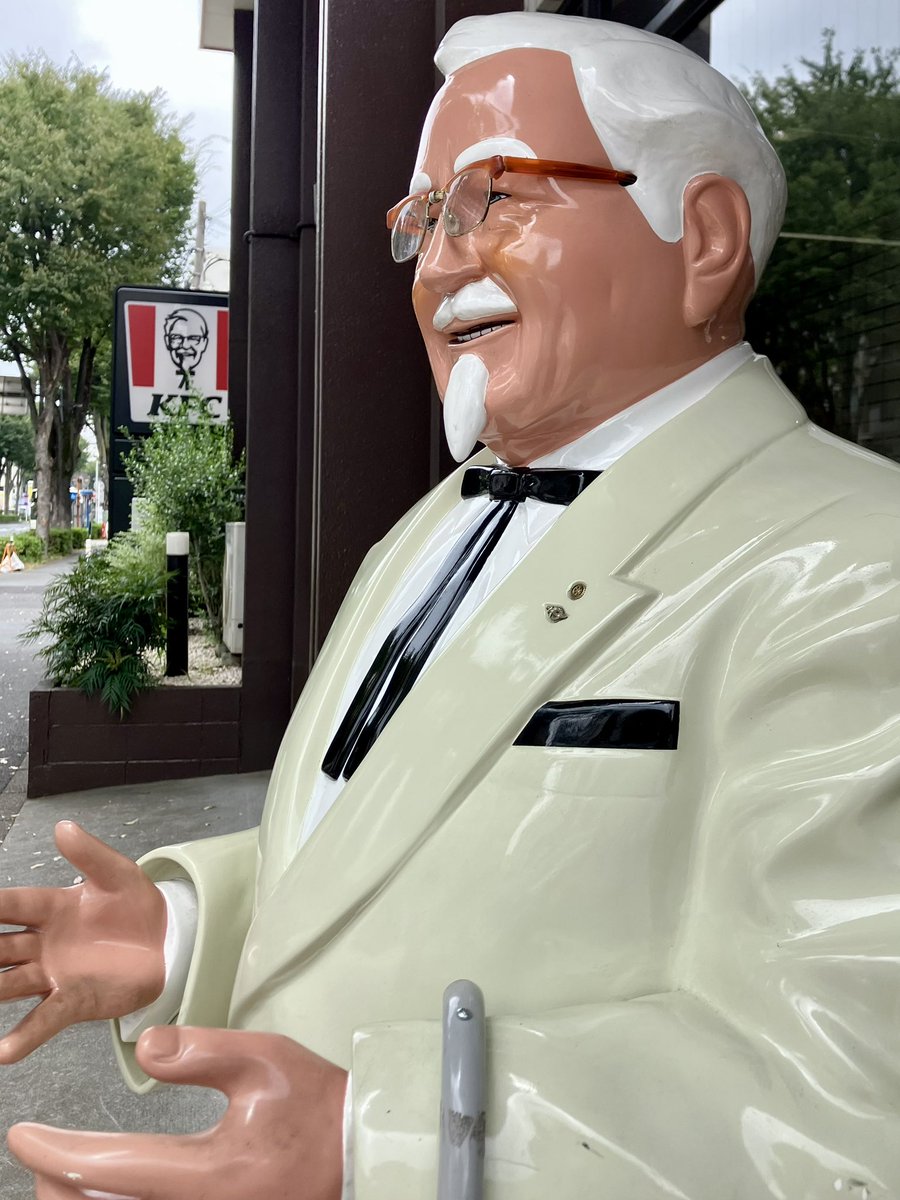 intrder's tweet photo. お世話になります
#kfc https://t.co/OW6KCIX6Wf