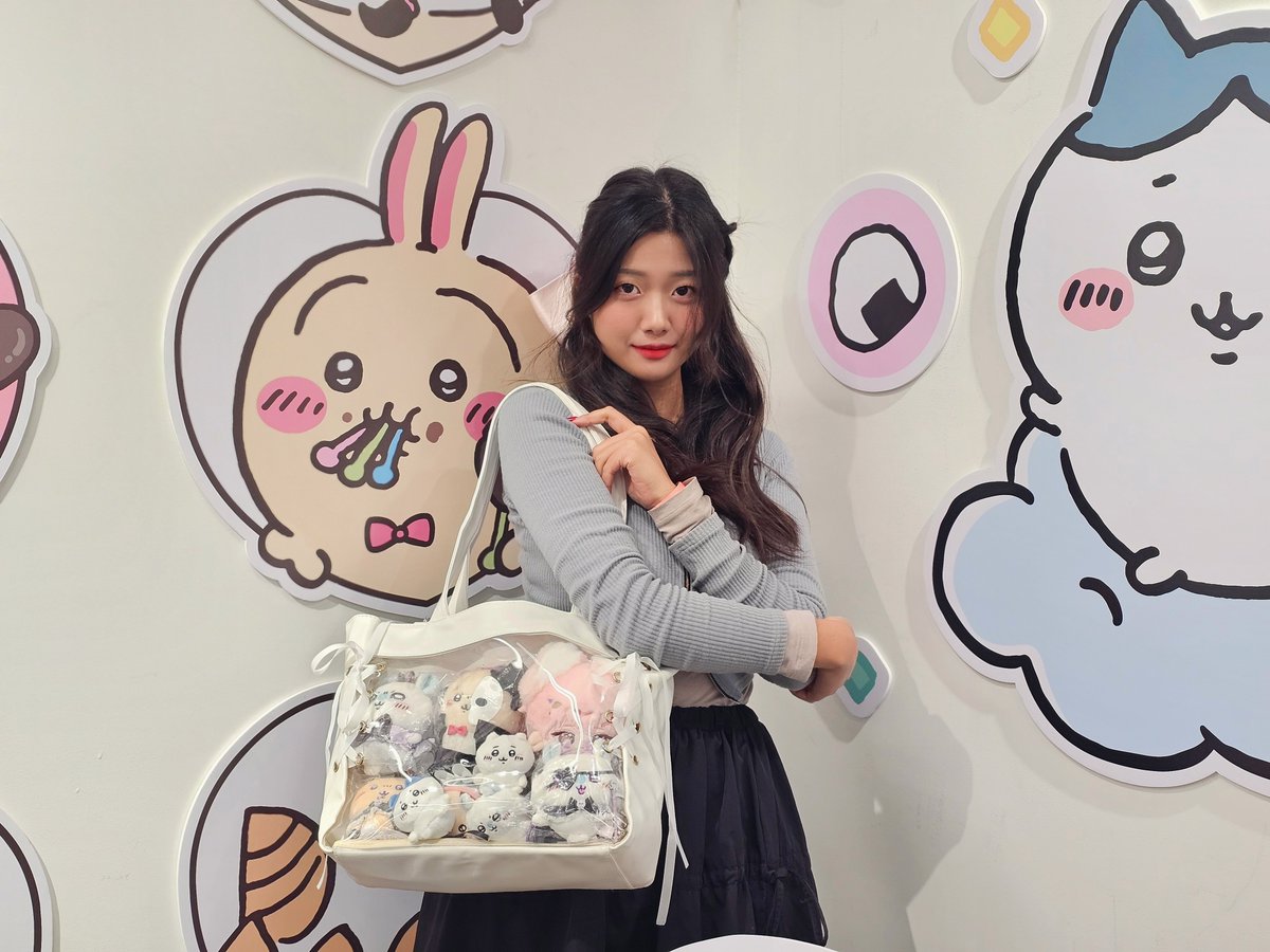 Snow_SUL_S2's tweet photo. 귀여운건 언제나 저점매수 해도 늦지않음,,,.
이게 언제냐면

23년 12월 한국 치이카와 카페임❤️ https://t.co/rsdDErGVP8