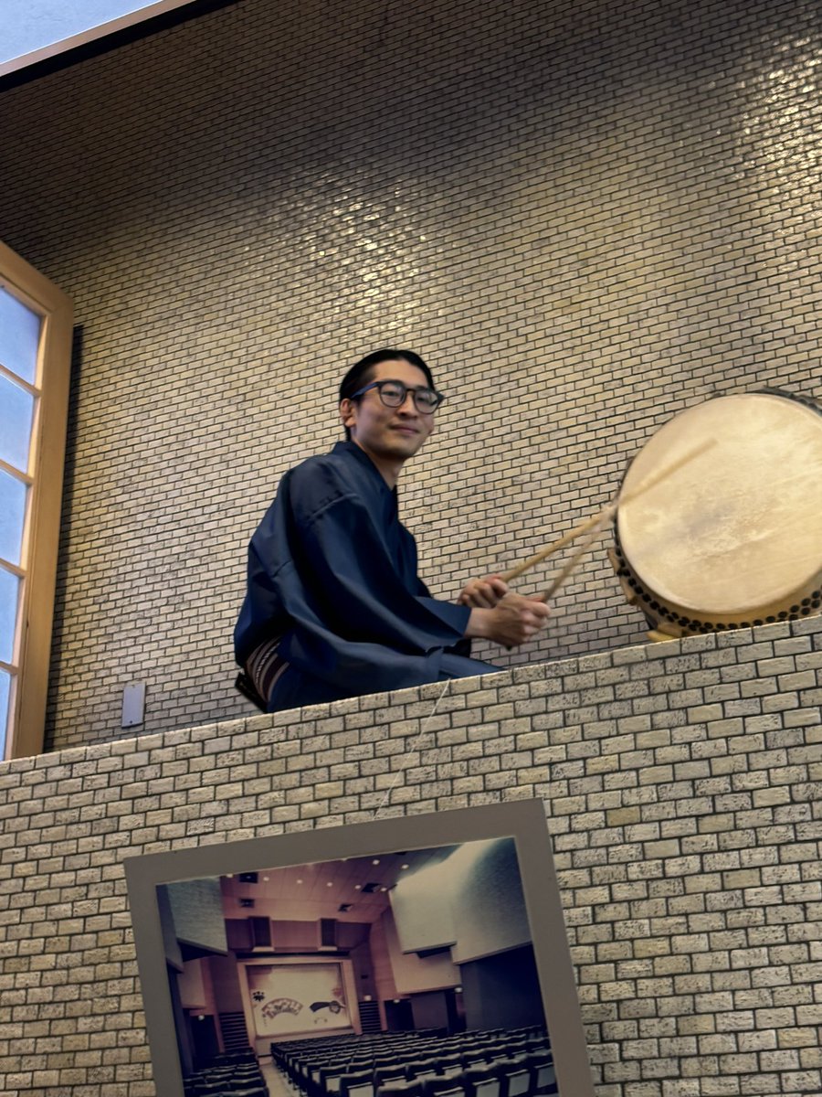 ed4_p's tweet photo. 2026.8.31
鈴本余一会
#春風亭一之輔 独演会@上野鈴本演芸場

転失気　いっ世
のめる　一之輔
火事場盗人　佐ん吉
　　仲入り
万両婿　一之輔

一之輔師匠の鈴本余一会にやって来た！師匠の噺が大好きで今年の夏はたくさん聴いたよ（ドッサり3公演＋別海）そして今日も🤭楽しい！
#春風亭一之輔 https://t.co/aeQzarzNJ5