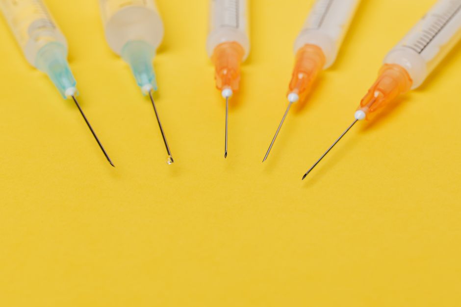 Jtkuendig's tweet photo. 🔵 Inspirations Behind My New Novel, THE GOOD CLUB: The Microchip Rumor | @Jtkuendig  https://t.co/DEIO8oJlG4

During COVID, I watched intelligent friends embrace very different explanations of the same events. My favorite rumor was microchips in the COVID vaccines.

#MondayBlogs https://t.co/70SGinUEwJ