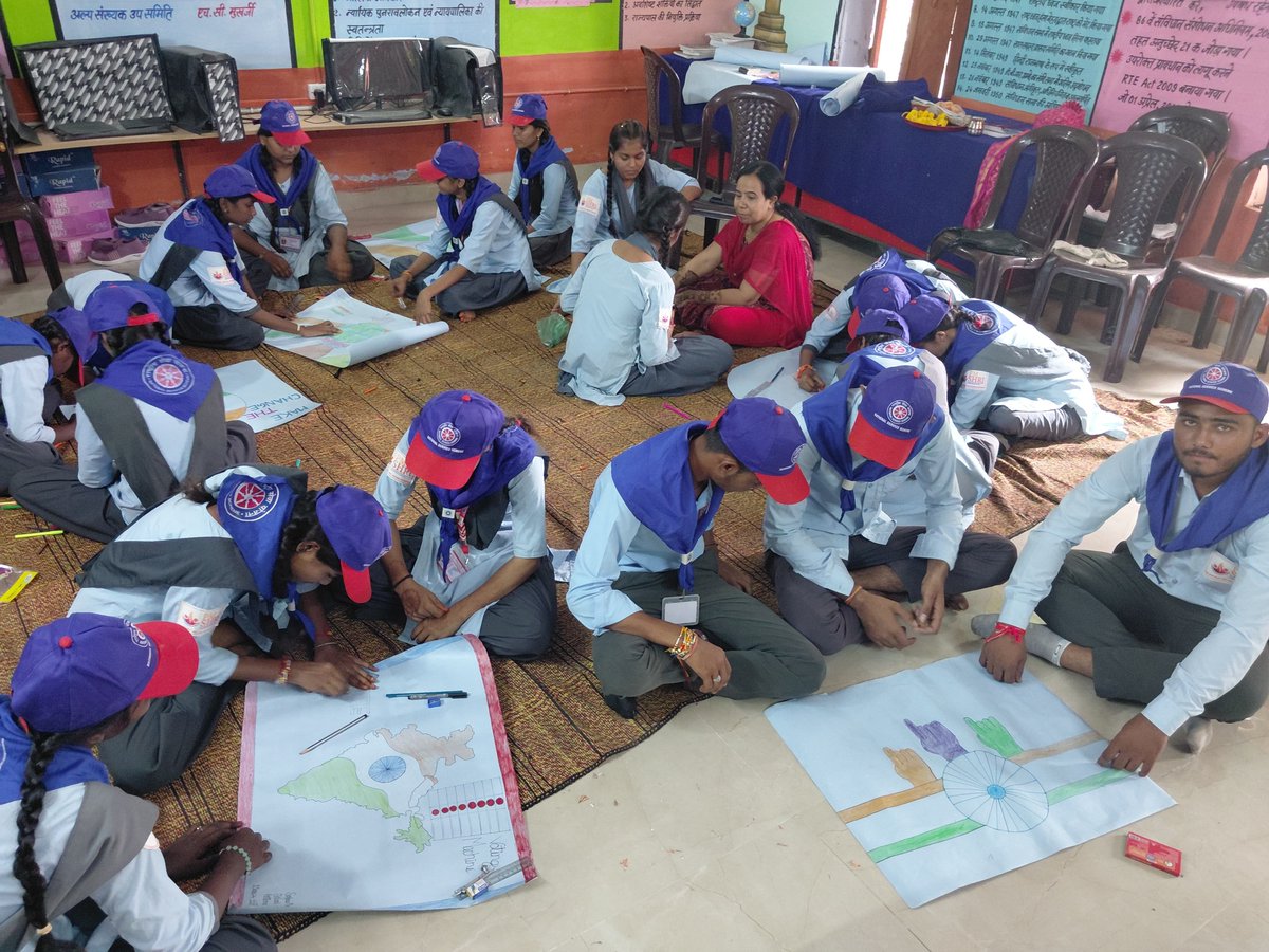 DEOKotaElection's tweet photo. ✨ELC Activity
#मतदाता_जागरूकता_गतिविधि
✨#कोटा
✨ पीएम श्री राजकीय उच्च माध्यमिक विद्यालय, कैथून में जागरूकता रैली, रंगोली एवं पोस्टर के माध्यम से मतदान के प्रति जागरूक करते एनएसएस के विद्यार्थी
#Electoralawareness 
#SVEEP 
@CeoRajasthan
@SecRajasthan
@DIPRRajasthan 
@Dcdmkota https://t.co/rqVdY6RtXY