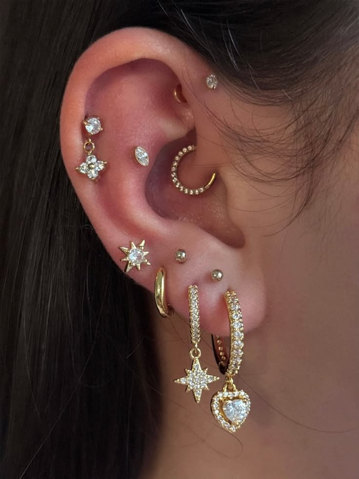 StarsWright's tweet photo. Pierced ears 
Looked gorgeous 
But the #Innocuous 
#Wax stung his heart

#vss365 
#Bravewrite 
#Micropoetry
#WritingCommunity https://t.co/T3Z89J1yFS
