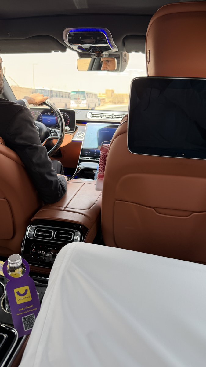 Salem_Aldalbhe's tweet photo. اللي رايحين إلى Leap

لو عارف عن هالخدمة من قبل كان كل المعارض الي في ملهم معتمدها كخيار تنقل. 

من باب بيتك لباب المعرض 
لا زحمة خط ولا زحمة مواقف 

ولا حتى تشغل سواقك وتعطله عن أهلك كم ساعة

مناسبة للمجموعات بتطلع عليكم التكلفة جداً قليلة وتخلصون شغلكم مع الخط

الخدمة من @iyeloplus الكود SDA يعطيكم خصم 20% إضافي ولو ماتوفرت سيارتك من نفس الفئة ممكن يسوون لك ترقية😍
