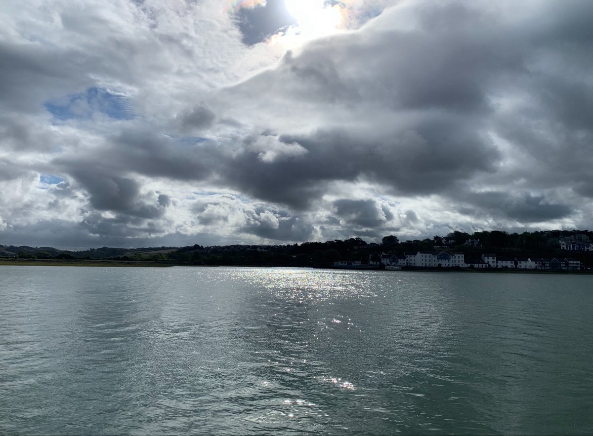 Davc_s's tweet photo. Day 451 of starting my day outside and the real question is will I stay dry or not 👀💚

It’s a public holiday in the UK, I have some loose plans later that may mean no Spaces, definitely back on WINS-DAY. Happy Monday 🤩💚 https://t.co/Fvf3VPFRIQ