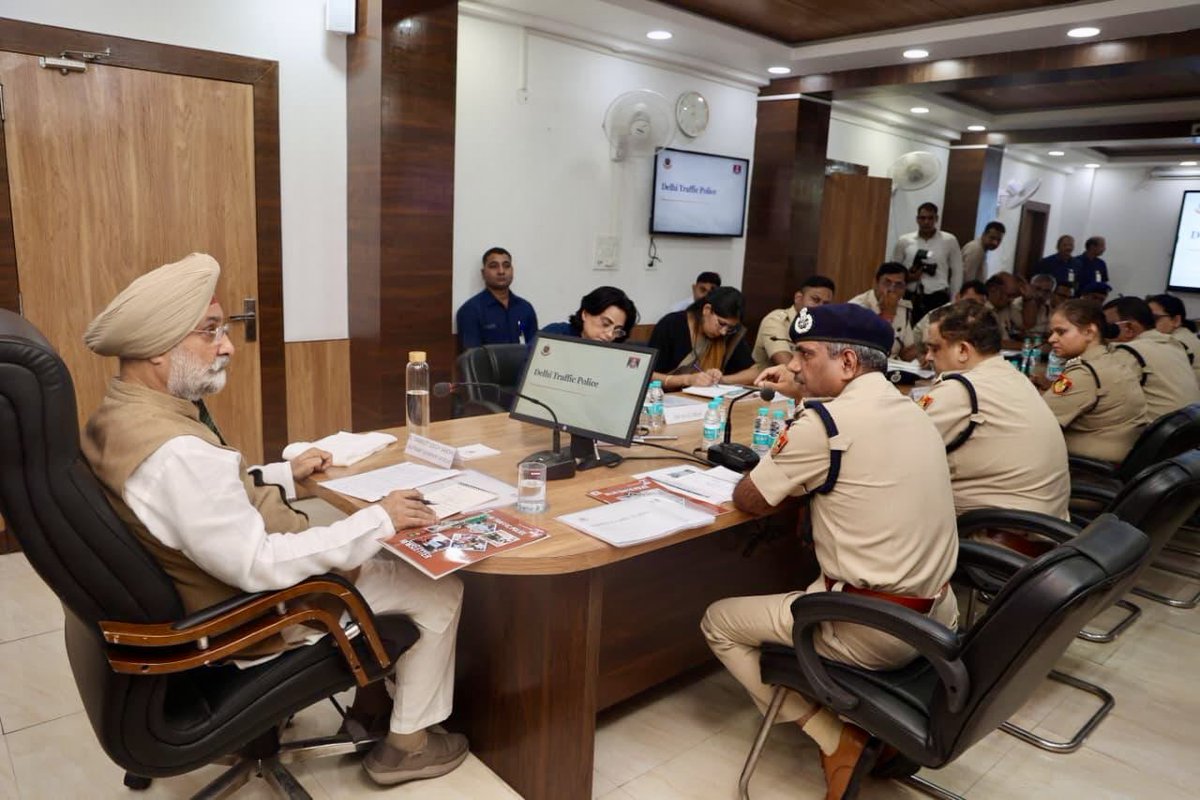 LtGovDelhi's tweet photo. Reviewed the functioning of the @dtptraffic at Traffic Police Headquarters, Todapur, today.

Directed the senior traffic leadership to work in close coordination with all concerned agencies to ensure smoother traffic movement, stricter enforcement of road discipline and proactive management of congestion hotspots.

Emphasised the importance of citizen participation and seamless inter-agency coordination to build safer roads, more efficient traffic management and greater public confidence.

A coordinated, technology-enabled and citizen-centric approach is essential for a safer and better-managed #ViksitDilli.