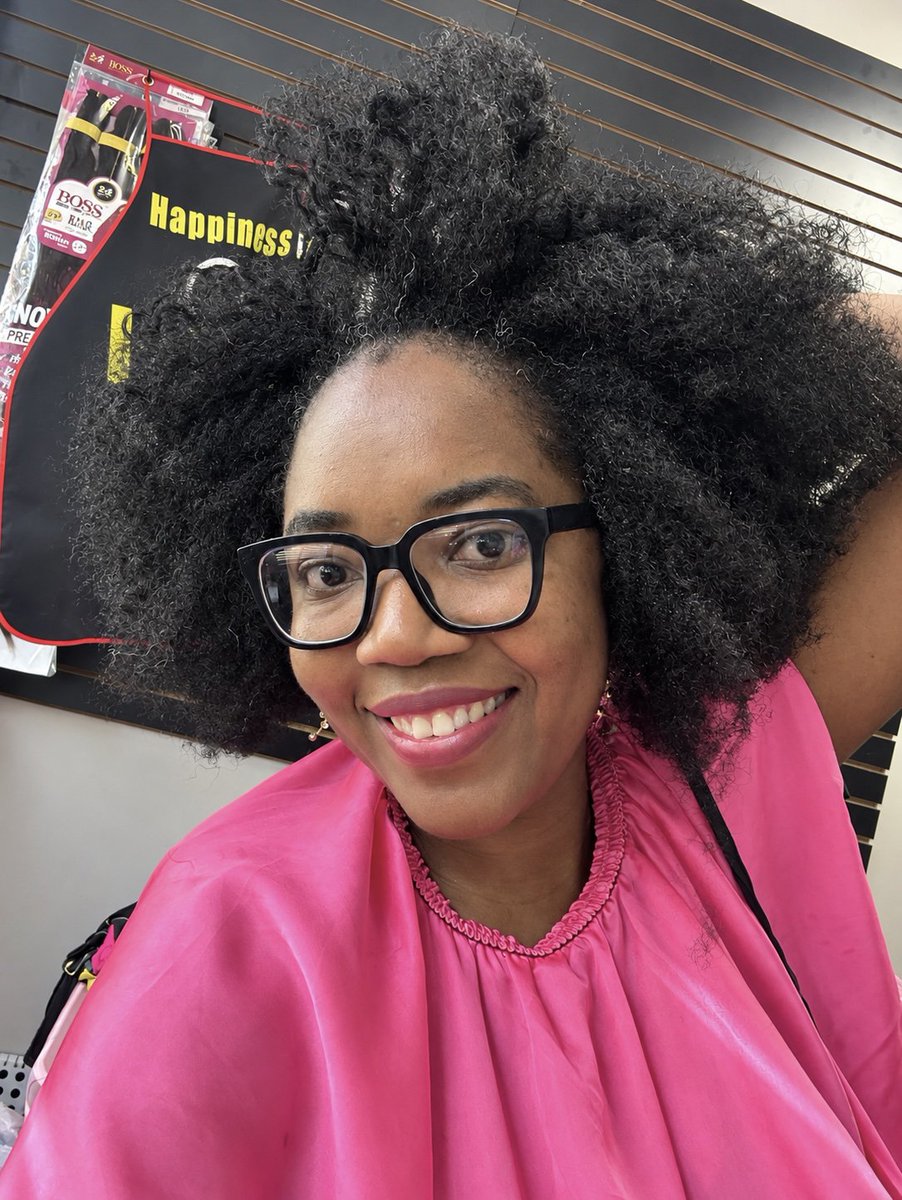 Amakaifeduba_'s tweet photo. So I finally gathered the courage to cut my hair. And no, it wasn’t because of cancer. #longpost
I have wanted to cut my hair for over 20 years & talked about doing it for at least 10.
But I never did. Why?
Because my hair was beautiful. Long. Thick. Full.
The kind people noticed & constantly complimented.
“What do you use?”
“How is your hair this thick?”
“I wish I had hair like yours.”
And of course, I enjoyed hearing it.
But the truth is, my relationship with my hair had always been painful.
I remember sitting for hours to have my hair braided as a child & going home in tears.
The pain lasted for days.
As I got older, I just became better at tolerating it.
Because somewhere along the way, I learned that “beauty is pain” 🙄
Hours of braiding. Headaches. Sometimes migraines.
By my twenties, wigs had become mainstream, and I found what I thought was the perfect solution.
I stopped going to hairdressers.
I would wash my hair, braid it into cornrows, put on a wig, and move on.
For years, I barely did anything with my actual hair.
Few days to my recent surgery, it dawned on me that I couldn’t wear a wig in the OR & I didn’t want my poor doctors to see the mess underneath.
So I went to a salon for cornrows.
And the process was VERY painful. Again.
Sitting in that chair, I thought:
Amaka, why are you doing this?
Why are you hurting yourself to preserve something you don’t even enjoy?
Why are you holding onto something because everybody else thinks it is beautiful?
And I realized something.
Sometimes the hardest things to let go of are not the obviously bad things.
They are the things that look good from the outside.
The career everyone says you should be grateful for.
The relationship everyone admires.
The title that sounds impressive.
The business you have outgrown.
Sometimes everyone else sees the beauty.
But only you know the pain.
That was my hair.
After over 20 years, I finally gave myself permission to let it go.
I cut it.
What surprised me most was not how I looked afterward.
It was how free I felt.
For the first time in years, I am excited about my hair.
Excited to try different cuts, colors & styles.
I spent years afraid I would regret letting go.
Instead, letting go made me curious again.
And that is why this post is not really about hair.
It’s for the person who has been sitting on a decision for years.
You already know what you want to do.
But you keep waiting for everyone else to understand.
Maybe they will say you are making a mistake.
Maybe they will tell you people would give anything to have what you are walking away from.
But they are not the ones carrying it. You are.
Sometimes growth requires the courage to disappoint other people’s expectations of you.
Cut the hair.
Make the move.
Change the career.
Start again.
Choose differently.
Whatever your version of this story is, choose what gives you peace.
And please…don’t wait 20 years to give yourself permission.
Happy new week