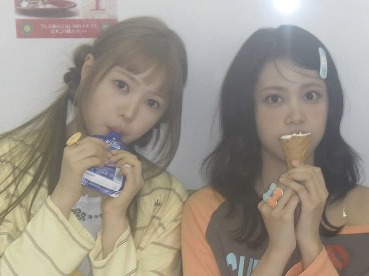 Chillkid1234's tweet photo. them                                                                also them https://t.co/G6OzemGpgJ
