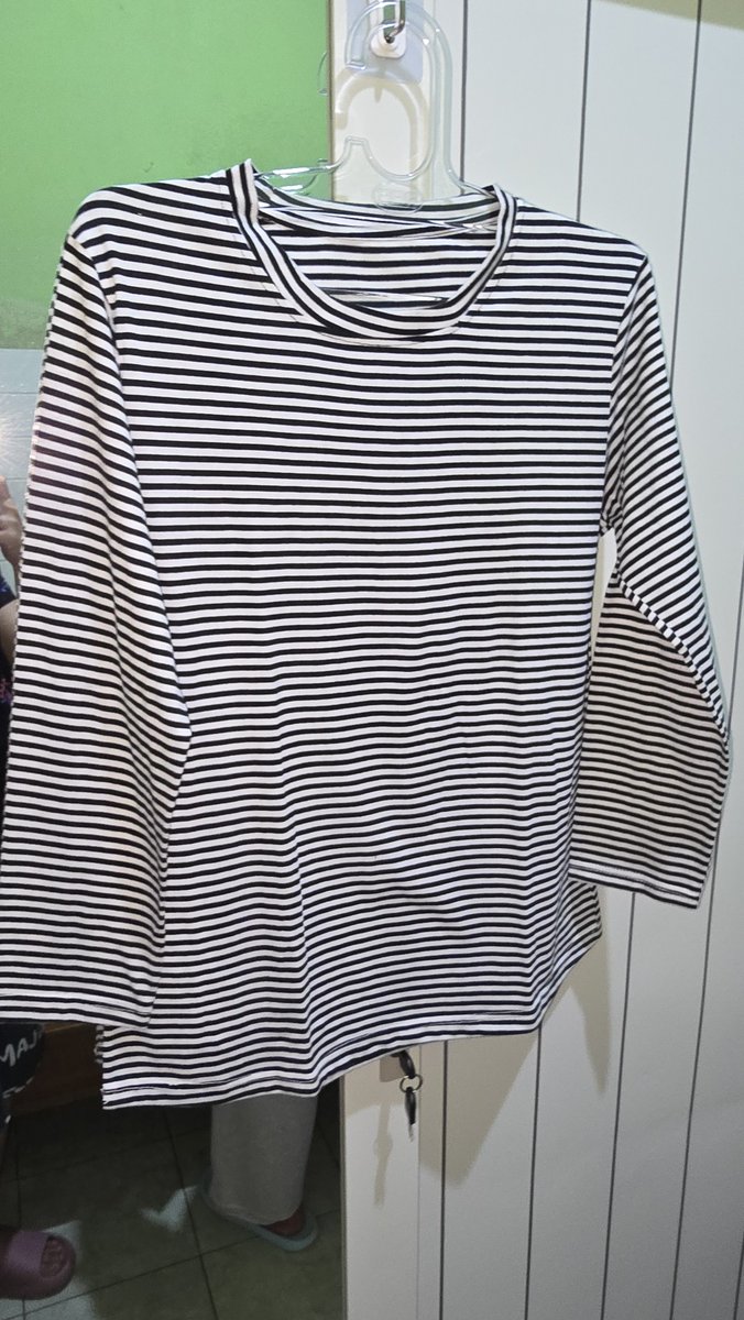 dattearu's tweet photo. 10k Kaos Stripe https://t.co/saH8z1gWqr