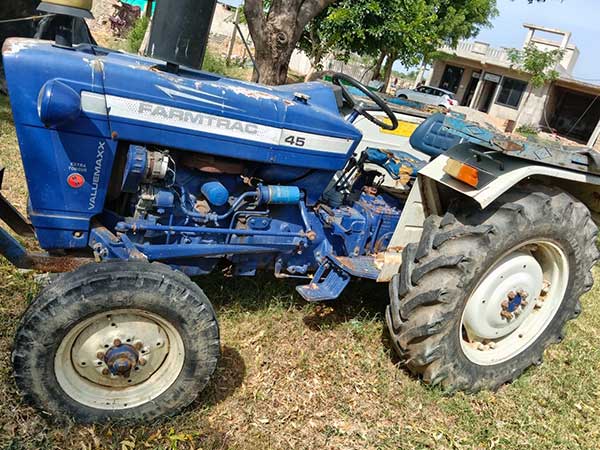 TractorKharido's tweet photo. Old Tractor at Best Prices ( Framtrac 45 )
Tractor: Framtrac 45
Model: 2014
🌐 https://t.co/7jWw7SgOoR
#TractorKharido #buyoldtractor #usedtractor #oldtractor #rajasthan #jaipur #secondhandtracor #OldTractorForSale #UsedTractorSale  #SecondHandTractor #Framtrac #Framtrac45 https://t.co/8AjtRFbdKg