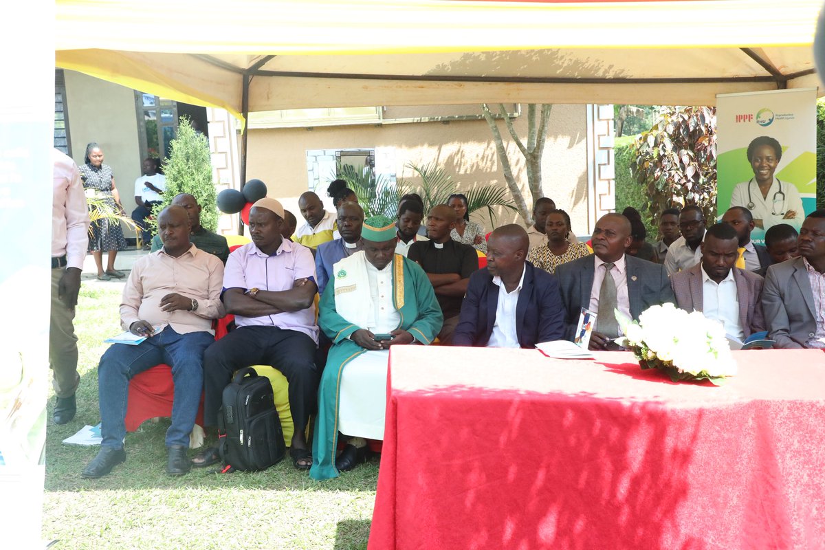RHUganda's tweet photo. Happening Now | Kagadi District

Today, we are marking the close-out of the PROMISE II Project in Kagadi District, reflecting on the progress made, partnerships strengthened and lessons that will continue beyond the project.

One of the project’s standout achievements in Kagadi is the establishment of the Interfaith Network on Climate Change and Reproductive Health, bringing together 16 religious leaders to champion conversations and action at the intersection of climate change and sexual and reproductive health and rights.

Through PROMISE II, we have worked with communities and partners in Kagadi to demonstrate that climate change and reproductive health are deeply connected, and addressing them together can build healthier, more resilient communities.

PROMISE II is funded by Danish International Development Agency through the Danish Family Planning Association (DFPA).

From Promise to Progress: Celebrating Impact, Strengthening Partnerships, Sustaining Results 

#WeAreRHU #PromiseToProgress