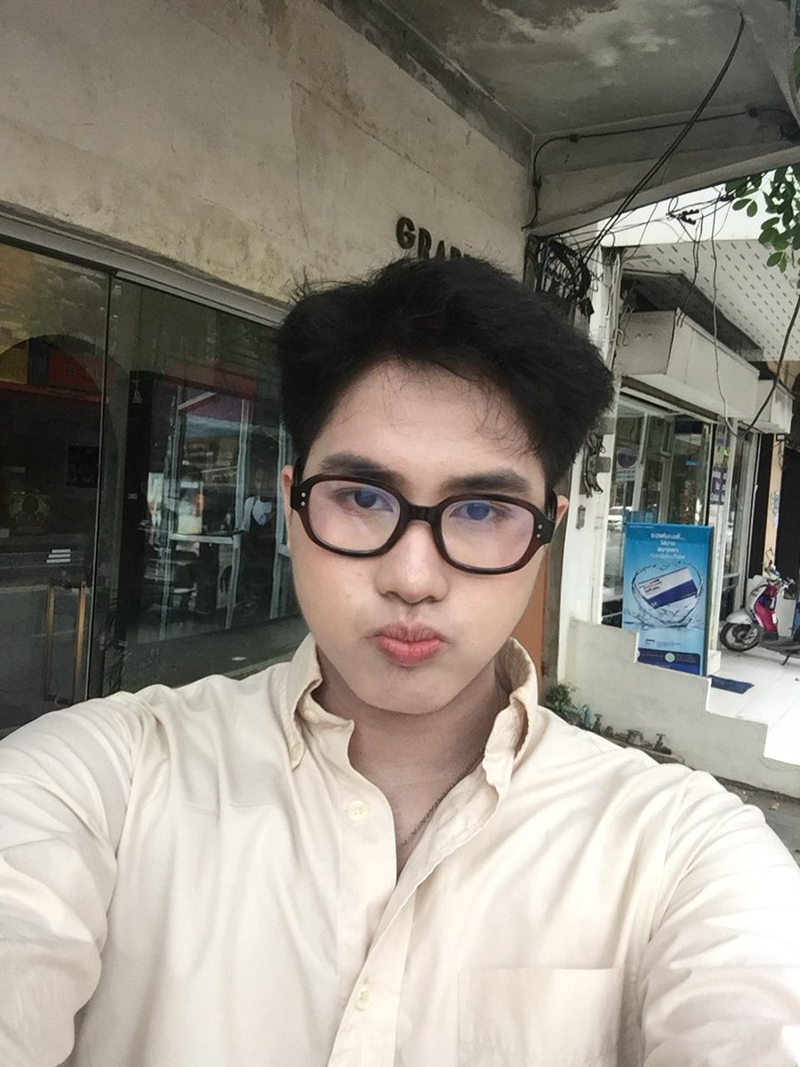 maximizeje's tweet photo. ไอโฟน6กับคนแก่ๆ https://t.co/HDhL7GXkRC