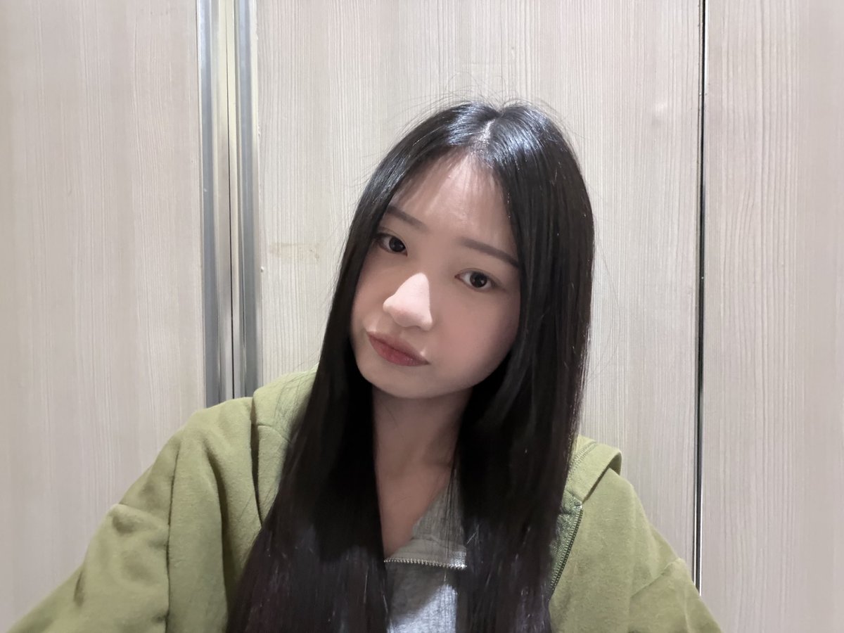 M_MikaelaJKT48's tweet photo. 💚💚 https://t.co/5voBROOjWG