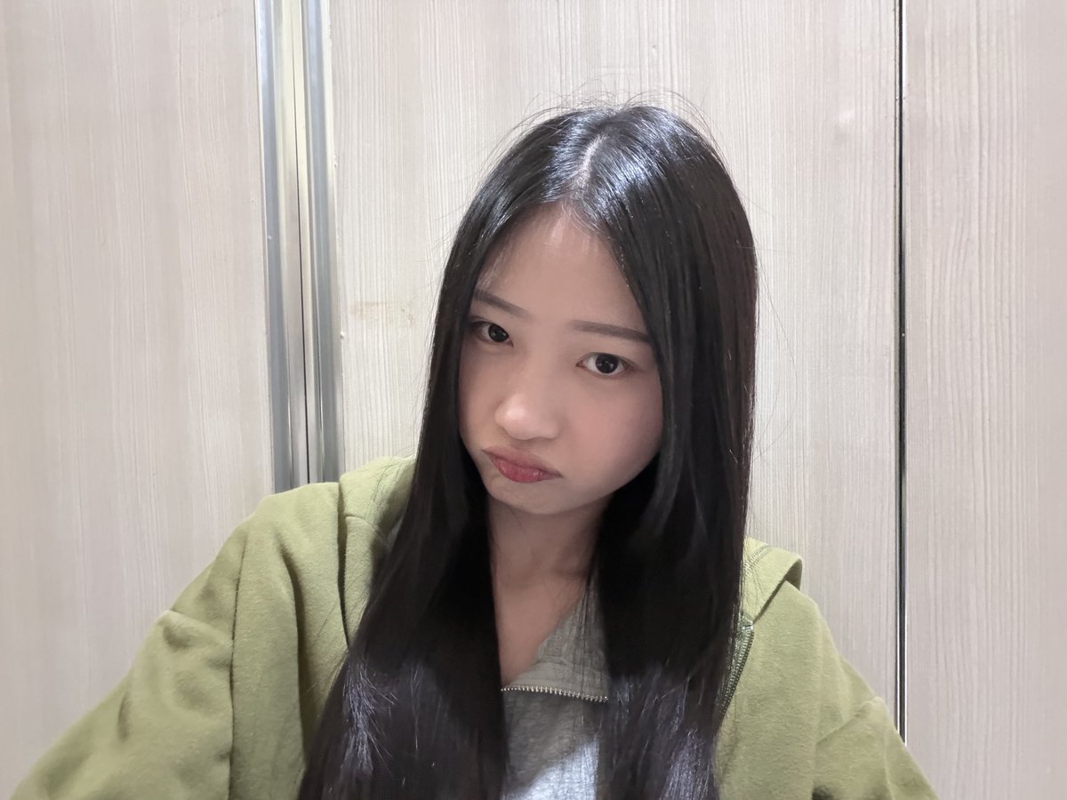 M_MikaelaJKT48's tweet photo. 💚💚 https://t.co/5voBROOjWG